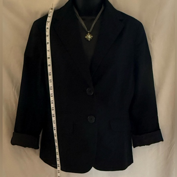 ⭐️  WOMENS GAP BLACK 2 Button BLAZER size 8 - Picture 3 of 9